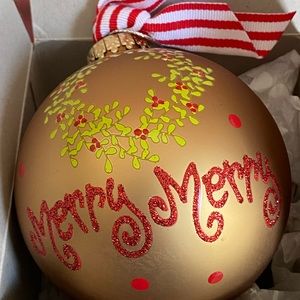 Ornament Merry Christmas Gold Glass Glitter Vintage Holiday Wreath Holly Berries